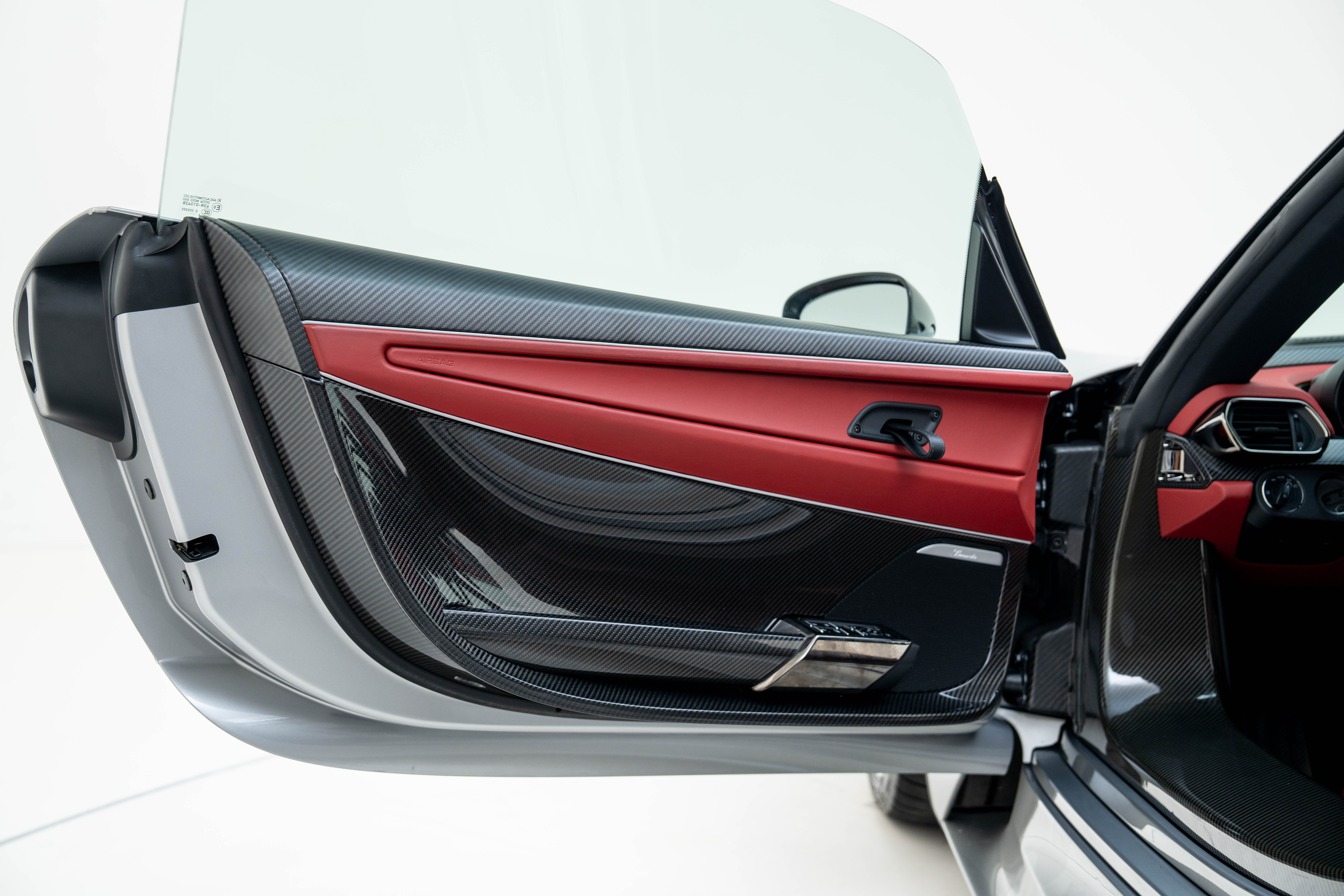Interior -2.jpg